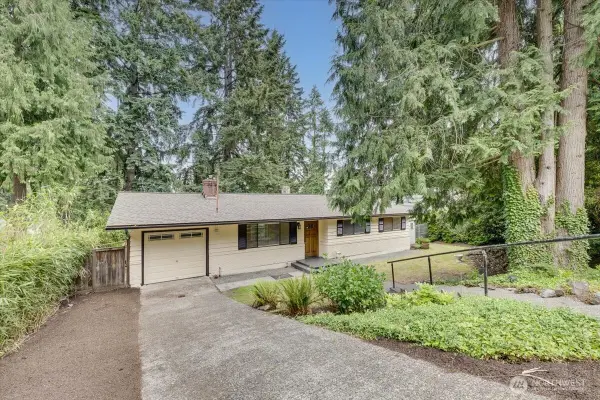 15062 SE 44th Street, Bellevue, WA 98006
