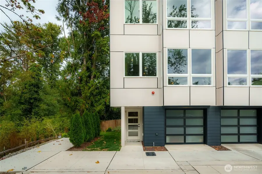 12225 Roseberg Avenue S #9, Seattle, WA 98168 - #2