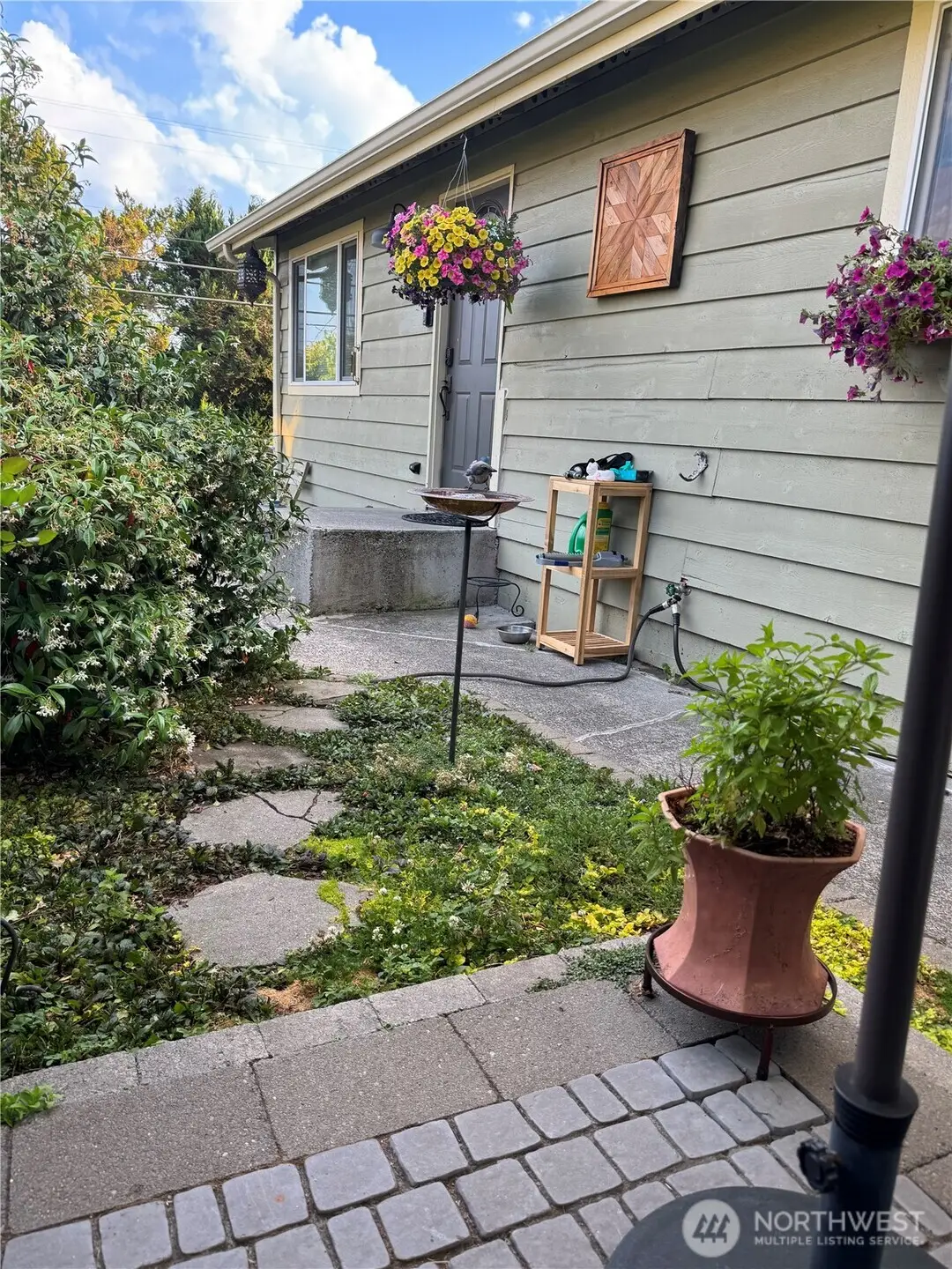 2428 E 11th St, Bremerton, WA 98310 - #1