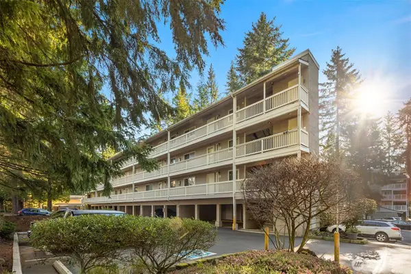 14527 NE 40th Street #G104, Bellevue, WA 98007