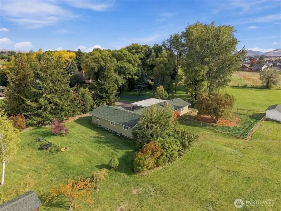 2104 W Dry Creek Road, Ellensburg, WA 98926 - #2