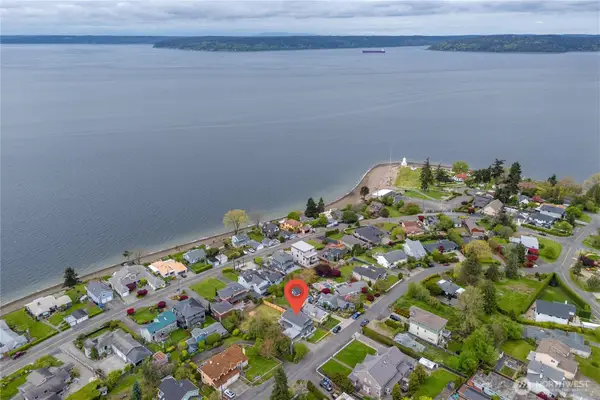 5006 Hyada Boulevard Ne, Tacoma, WA 98422