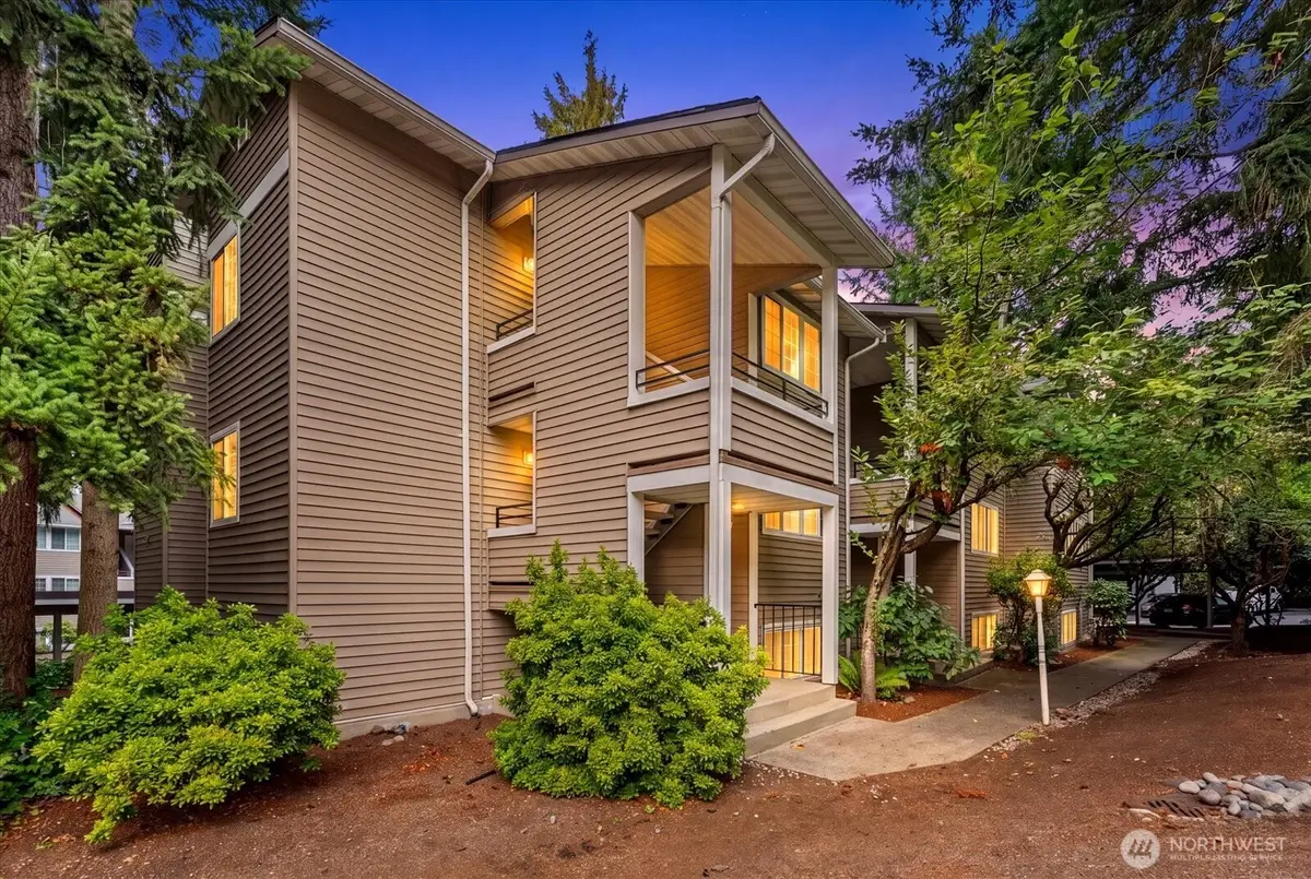 10009 NE 120th Lane #B301, Kirkland, WA 98034 - #1