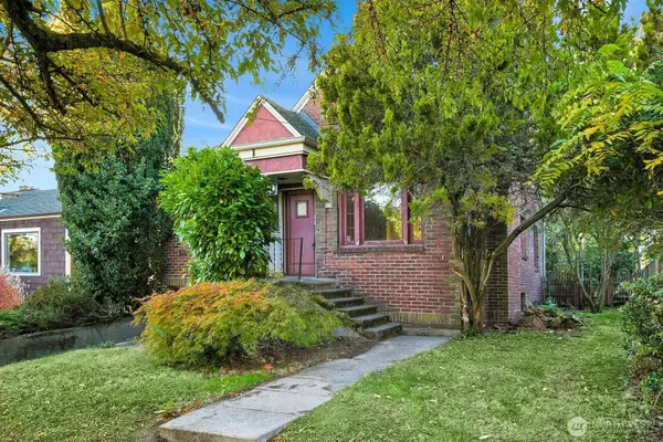7739 13th Avenue Nw, Seattle, WA 98117