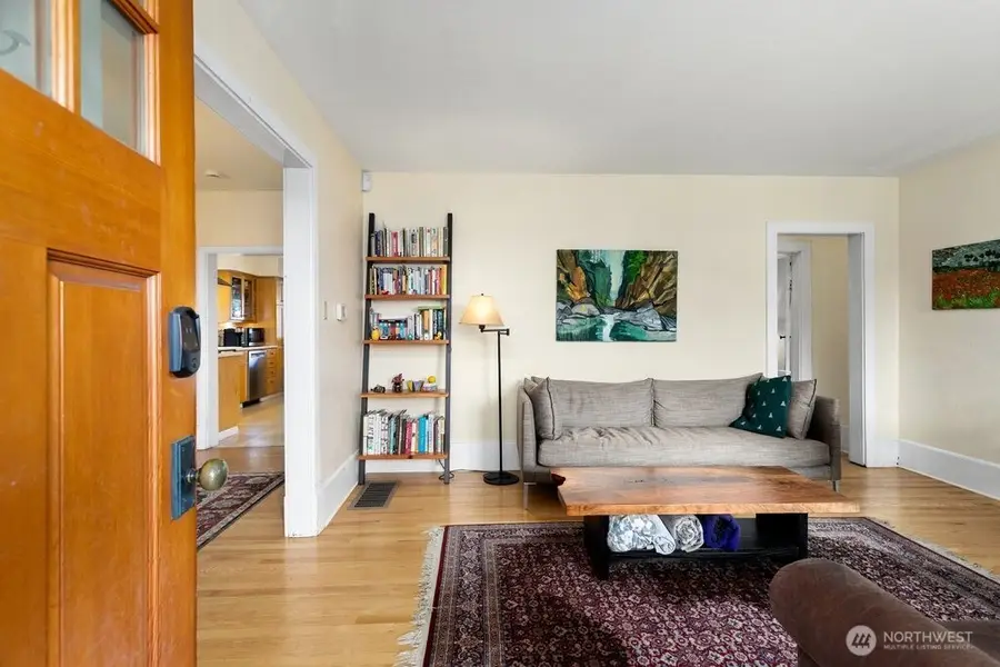 2112 NE 55th Street, Seattle, WA 98105 - #3