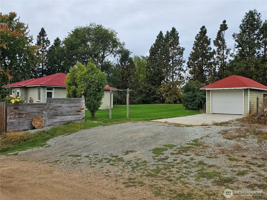 32258 Hwy 97 #B, Tonasket, WA 98855 - #2