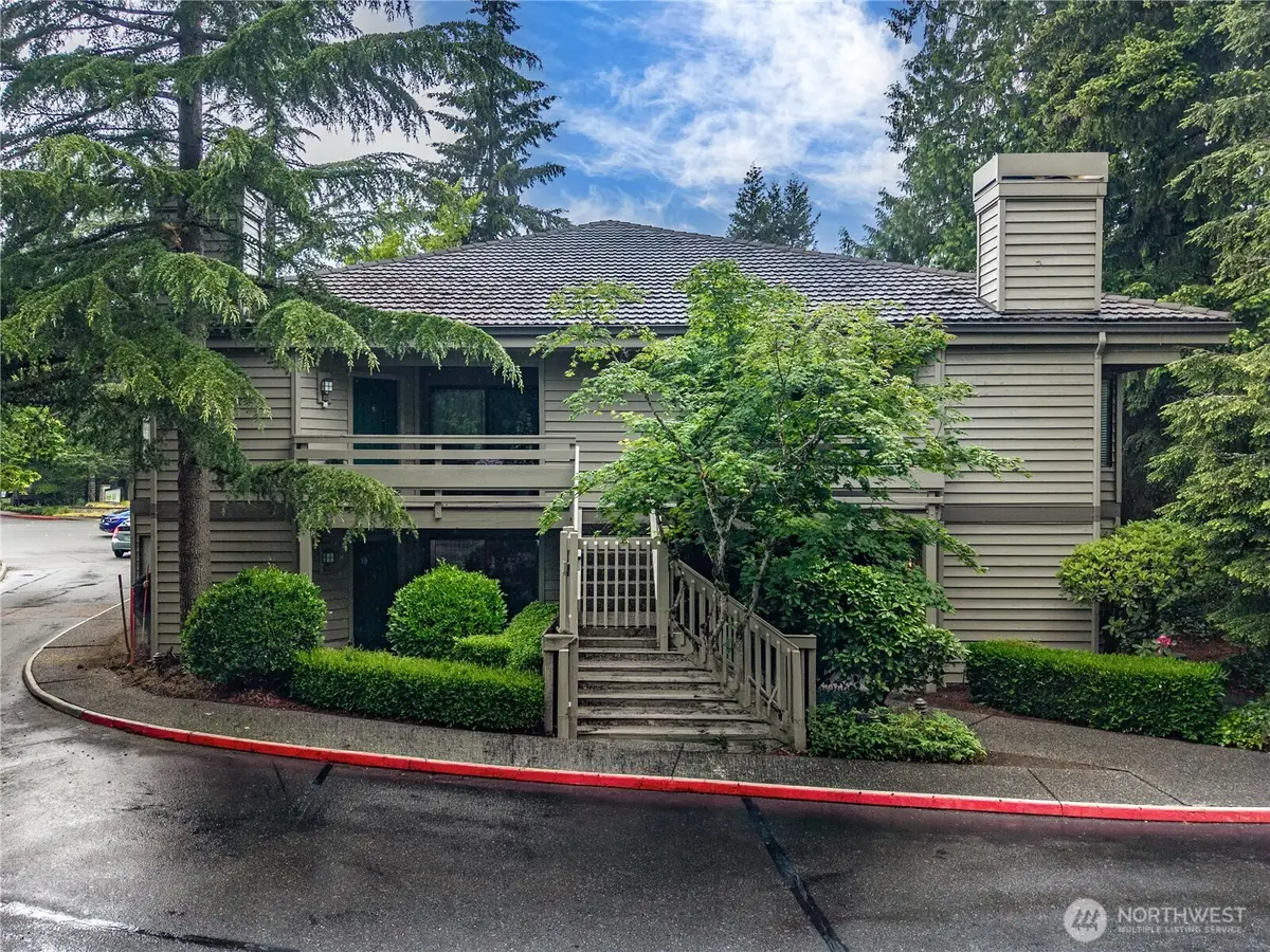 1300 Bellevue Way Ne #2, Bellevue, WA 98004 - #1