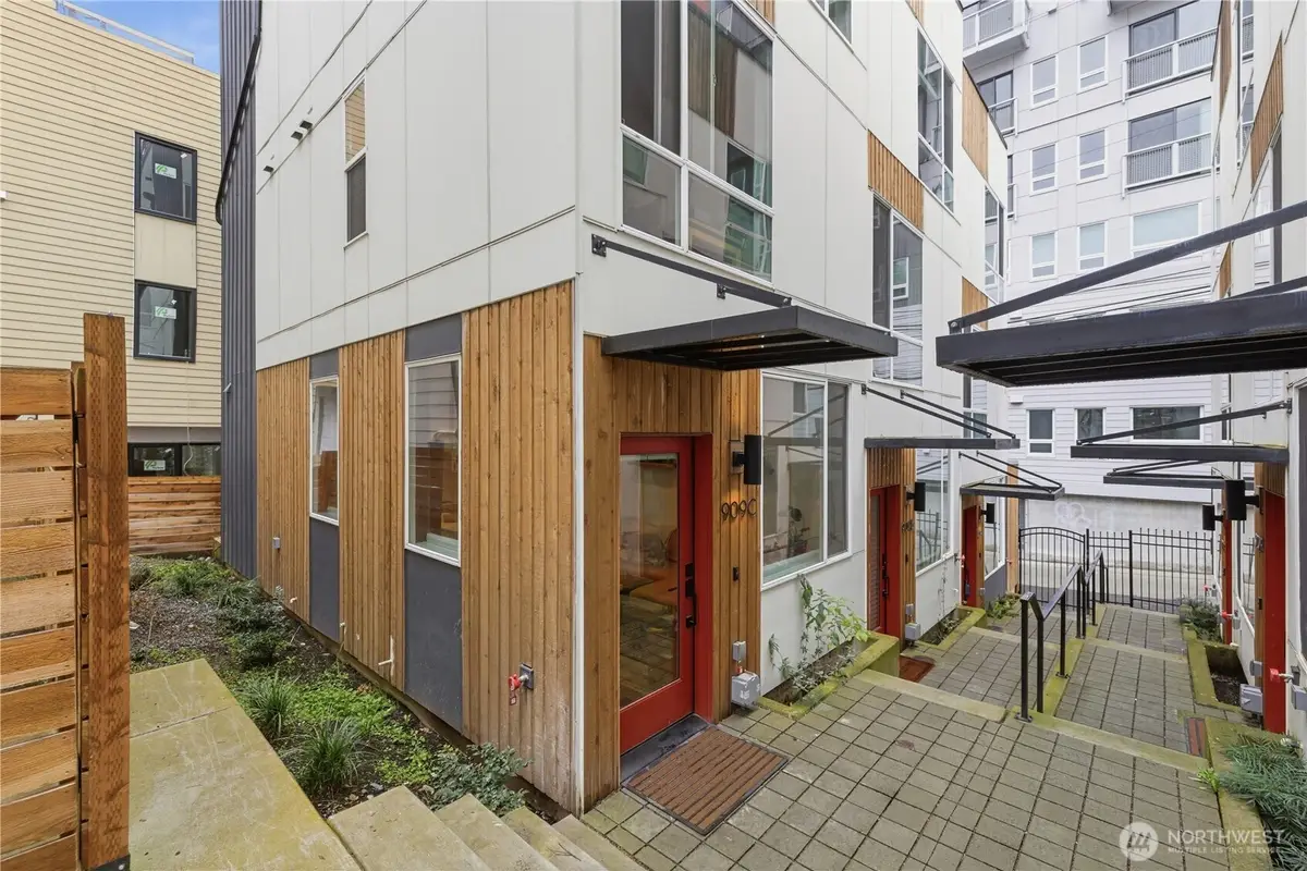 909 Hiawatha Place S #C, Seattle, WA 98144 - #1