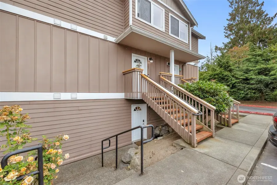 7220 Rainier Drive #101, Everett, WA 98203 - #2