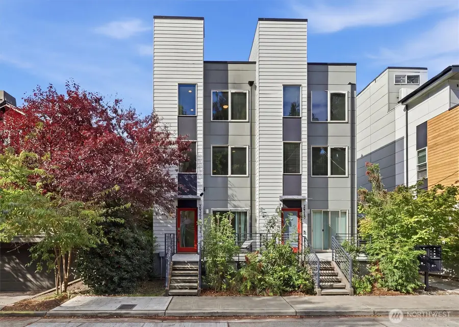 2421 Wickstrom Place Sw, Seattle, WA 98116 - #3