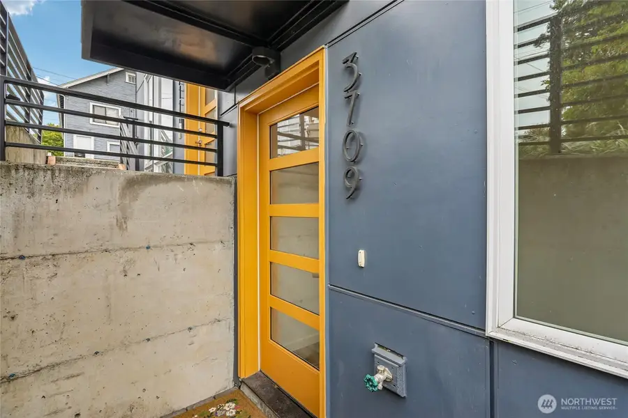 3709 S Dakota Street, Seattle, WA 98118 - #2