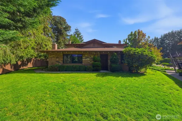 2802 Garden Court #A, Steilacoom, WA 98388