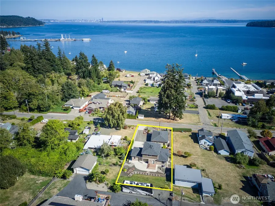 7940 Beach Drive E, Port Orchard, WA 98366 - #2