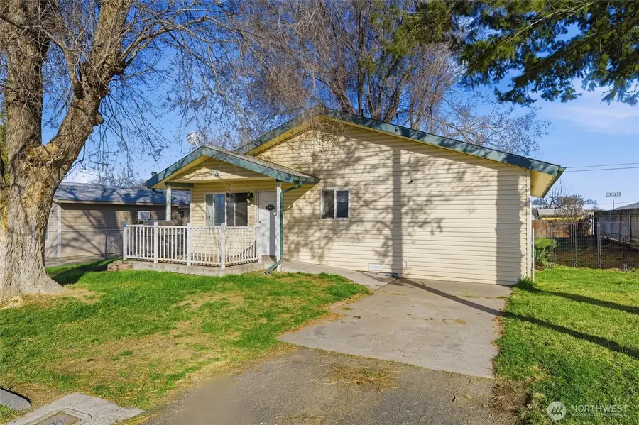 762 S 2nd Avenue, Connell, WA 99326 - #2