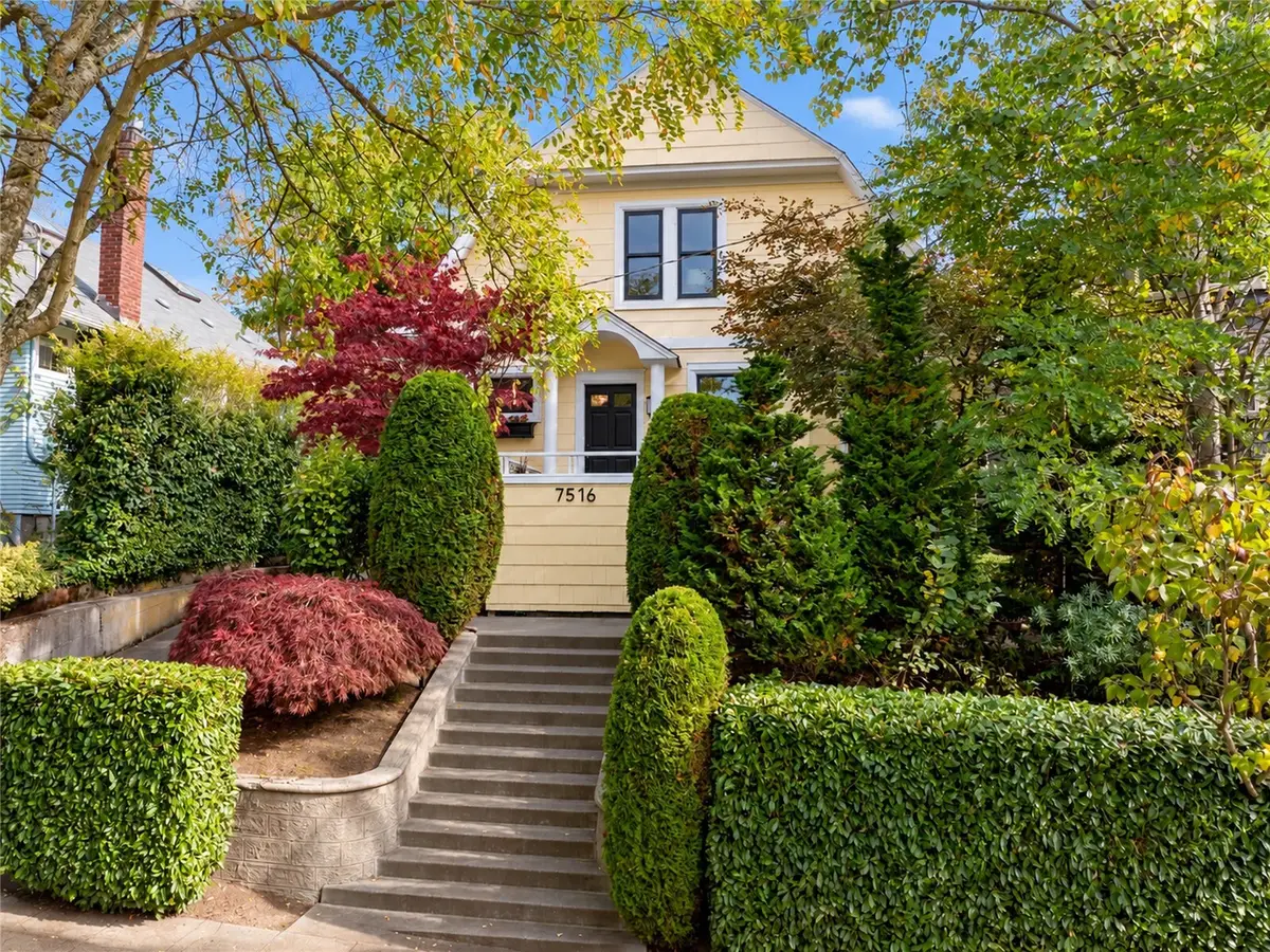 7516 Sunnyside Avenue N, Seattle, WA 98103 - #1