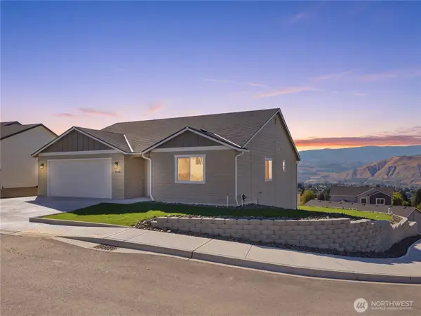 1984 9th Street Ne, East Wenatchee, WA 98802