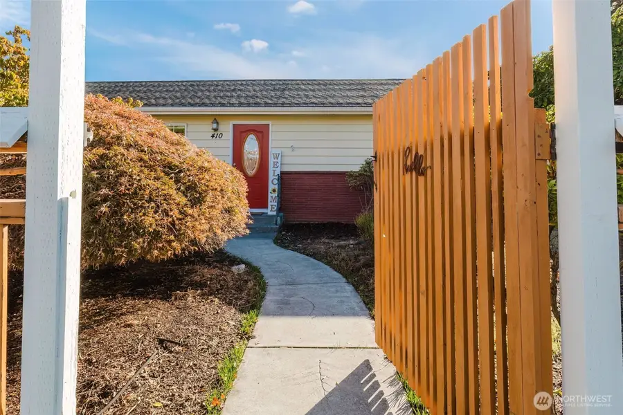410 N Knapman Avenue, Sequim, WA 98382 - #2
