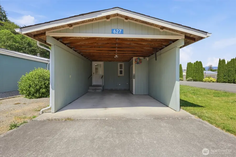 627 Andrew Drive, Burlington, WA 98233 - #2