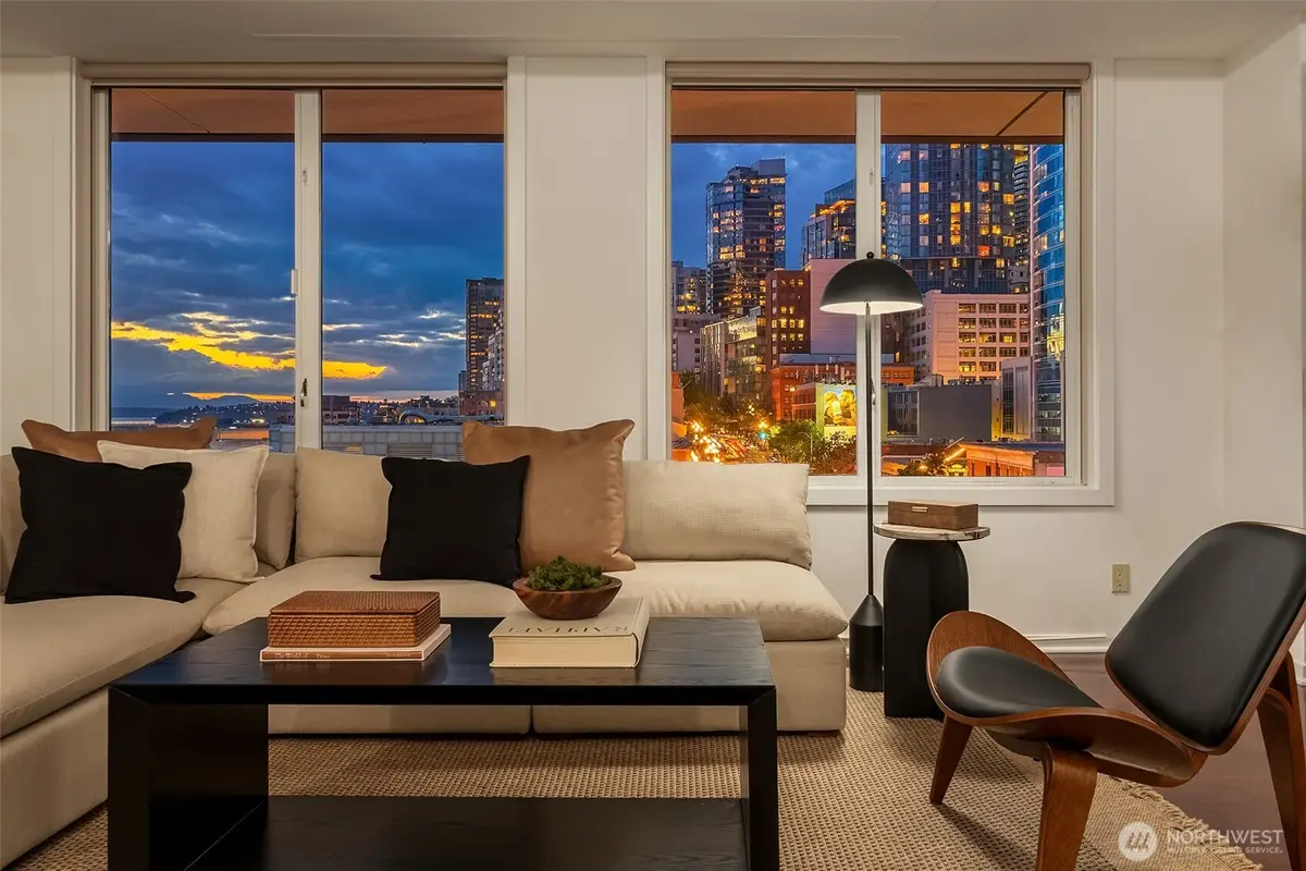 98 Union Street #810, Seattle, WA 98101 - #1