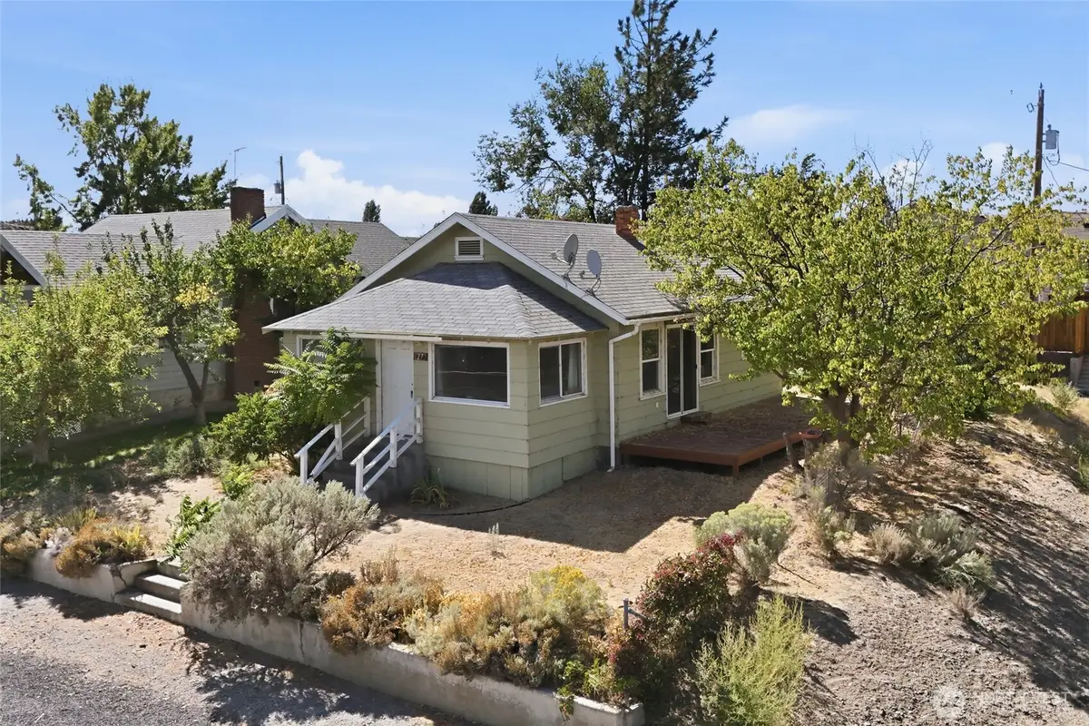 27 Evergreen Street S, Soap Lake, WA 98851 - #1