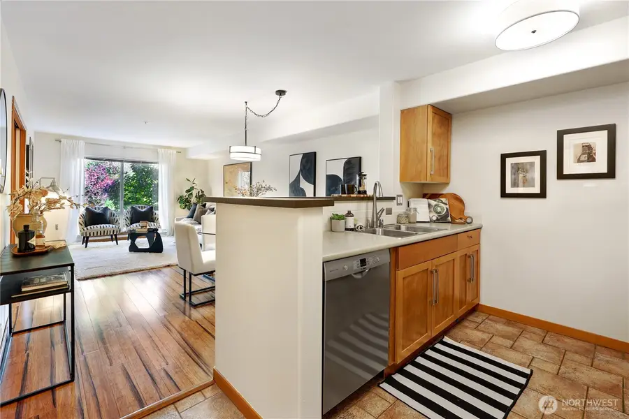 3015 SW Avalon Way #204, Seattle, WA 98126 - #3
