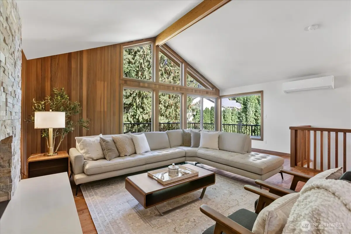 5470 NE 200th Place, Lake Forest Park, WA 98155 - #1