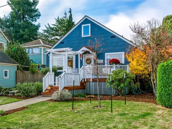 831 Jackson Street, Port Townsend, WA 98368