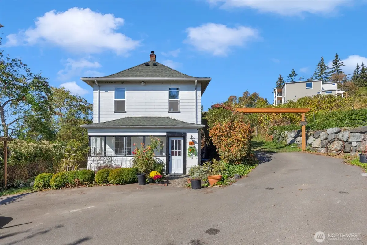 1411 Sunnyside Boulevard, Lake Stevens, WA 98258 - #1