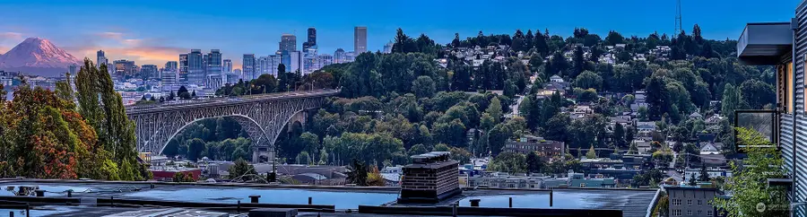 3951 Evanston Avenue N, Seattle, WA 98103 - #3