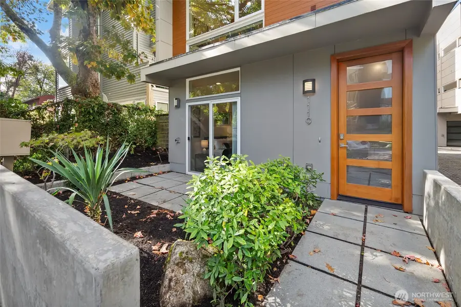 1119 16th Avenue, Seattle, WA 98122 - #2