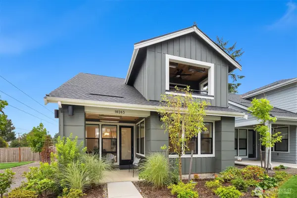 10263 135th Circle Ne #33, Kirkland, WA 98033