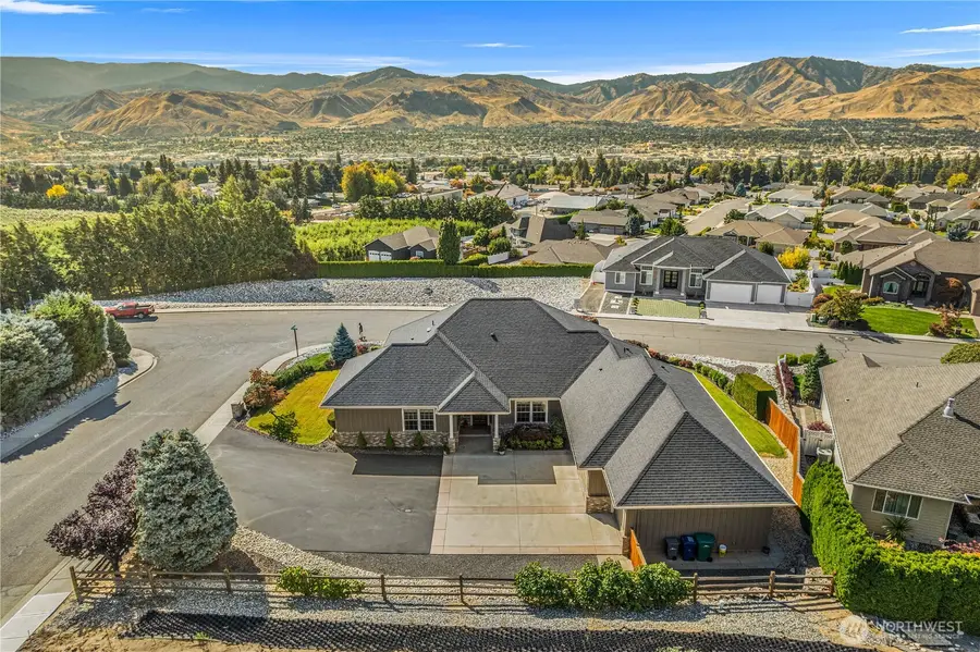 855 Briarwood Terrace, East Wenatchee, WA 98802 - #2