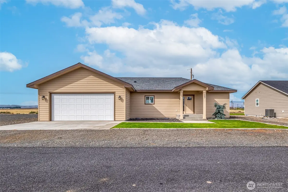 107 W Chinook Avenue, George, WA 98824 - #1