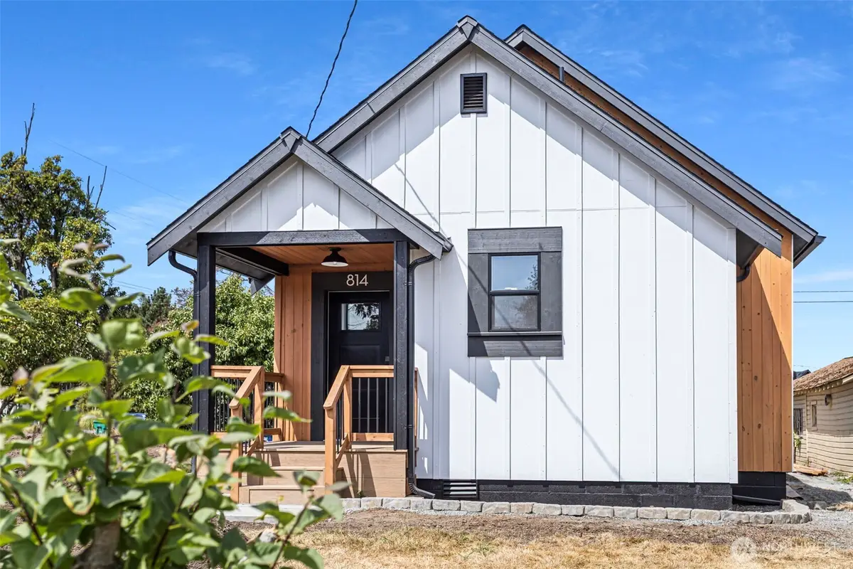 814 26th Street, Anacortes, WA 98221 - #1