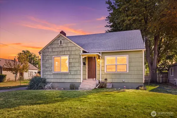 410 N College Avenue, College Place, WA 99324
