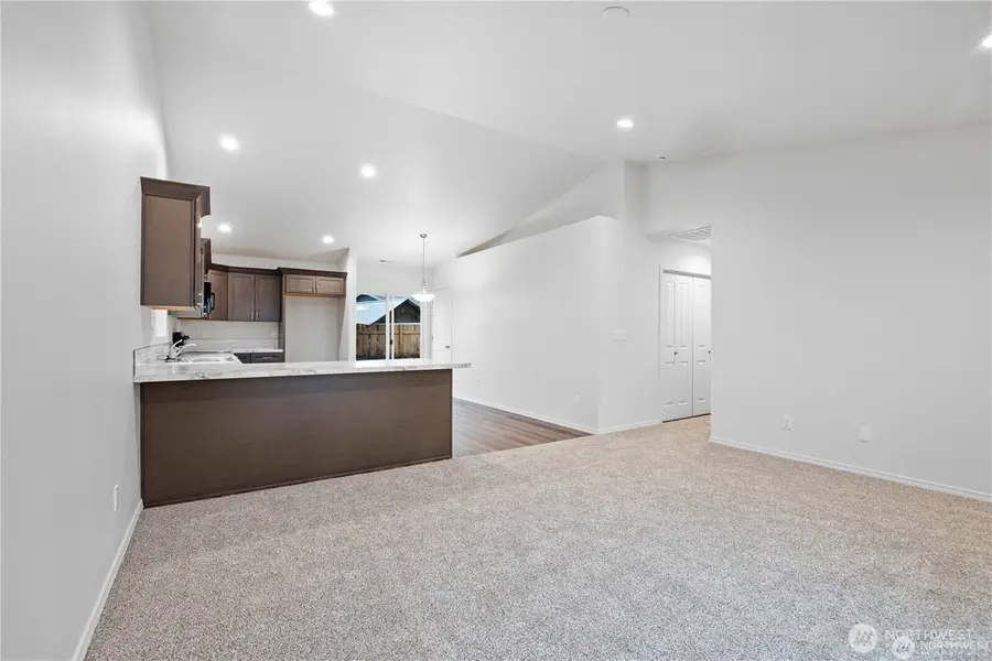 602 Blair Avenue Ne, Royal City, WA 99357 - #2