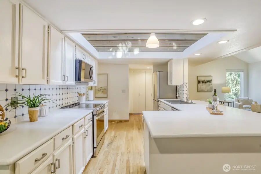 15301 SE 48th Drive, Bellevue, WA 98006 - #3
