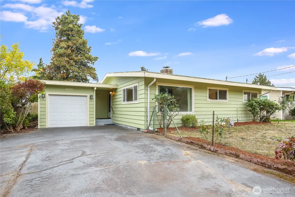 7320 33rd Avenue S, Seattle, WA 98118 - #1