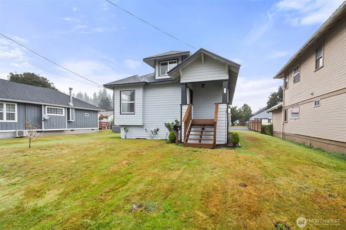 1111 Willapa Street, Raymond, WA 98577 - #1