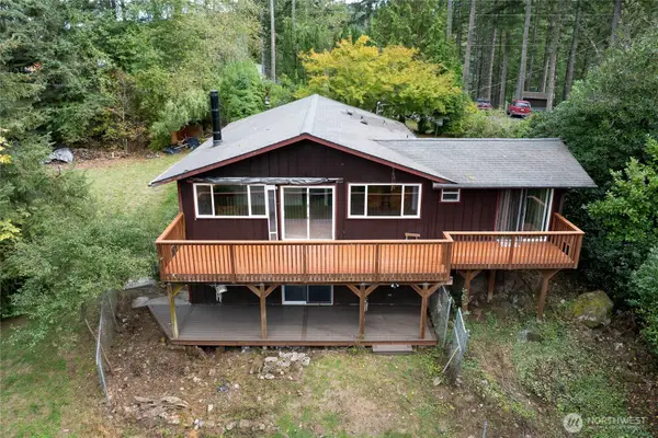 49816 146th Avenue E, Eatonville, WA 98328