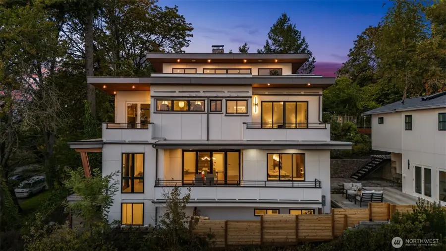 614 33rd Avenue E, Seattle, WA 98112 - #2