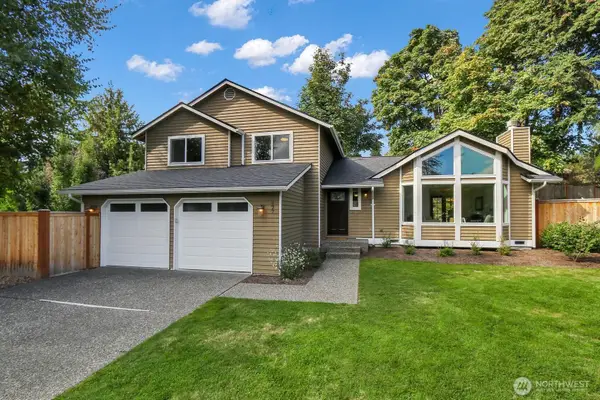 2677 239th Street Sw, Brier, WA 98036