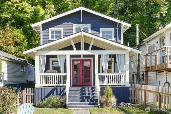 27730 Manzanita Beach Sw, Vashon, WA 98070