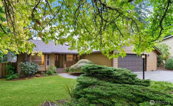 1705 Medallion Loop Nw, Olympia, WA 98502