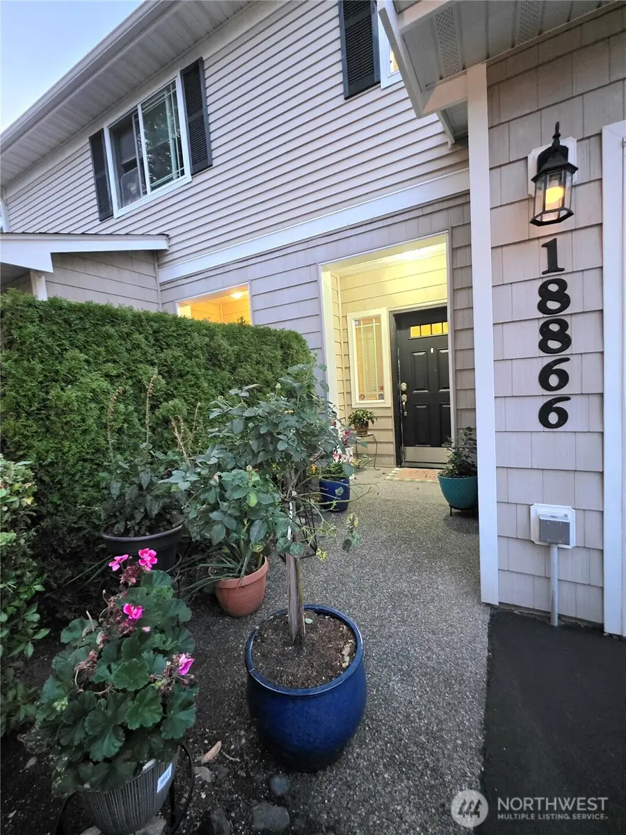 18866 108th Lane Se, Renton, WA 98055 - #2
