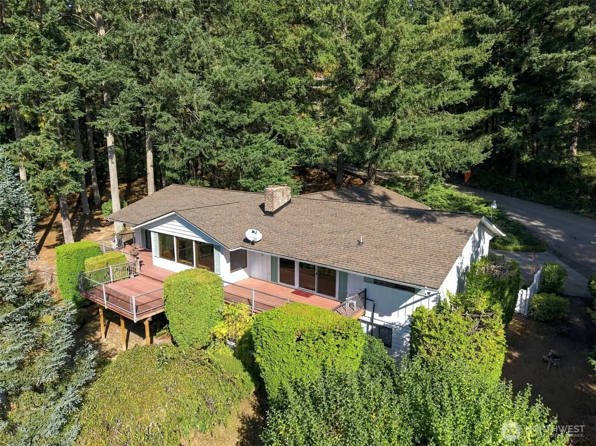 353 Crestview Drive, Chehalis, WA 98532 - #1