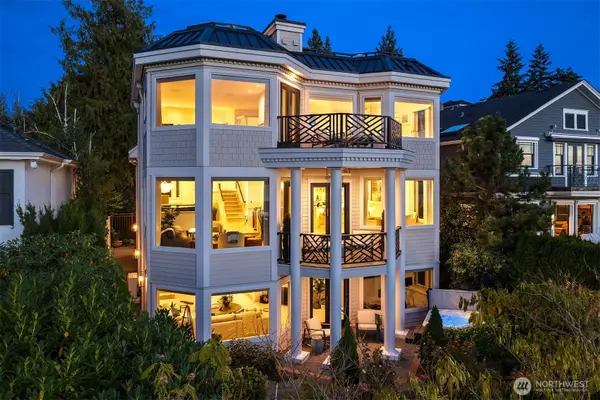 1624 8th Avenue W, Seattle, WA 98119