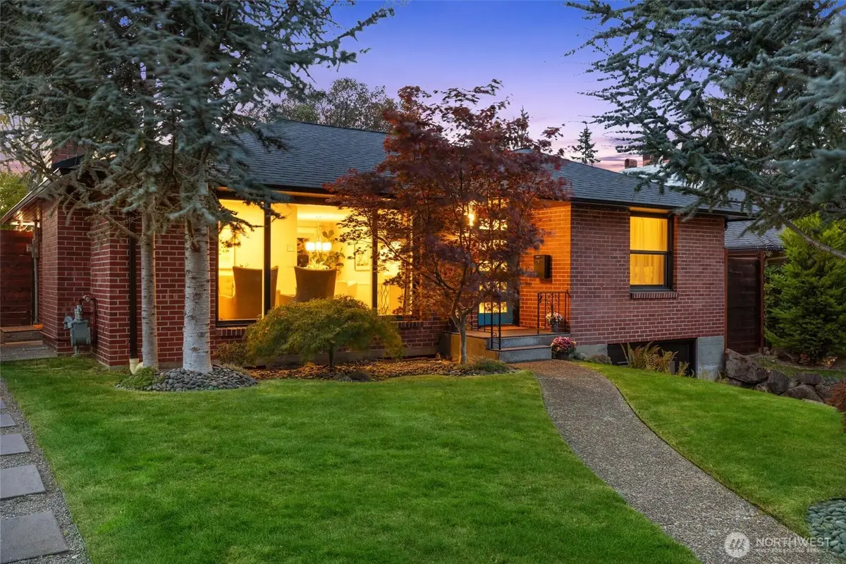 3429 40th Avenue W, Seattle, WA 98199 - #1