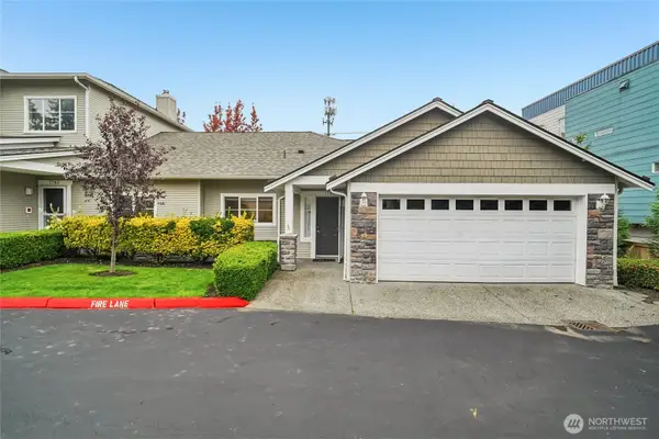 7791 NE 122nd Lane #4, Kirkland, WA 98034