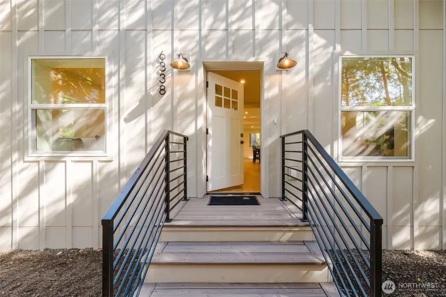 6338 Blakely Avenue Ne, Bainbridge Island, WA 98110 - #2
